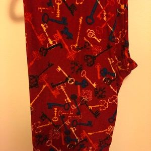 Skeleton key lularoe OS leggings